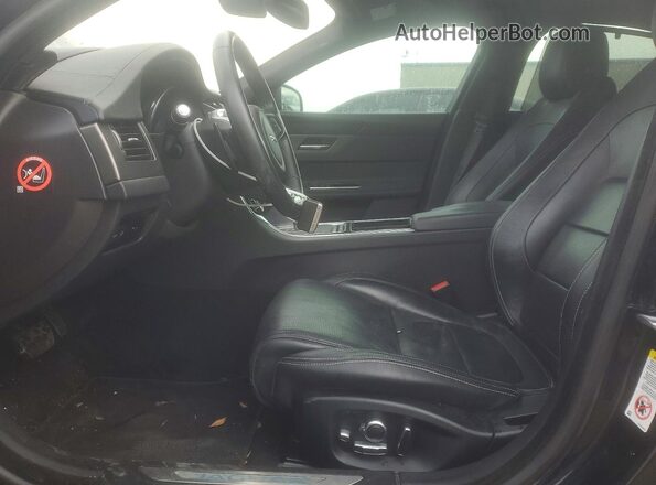 SAJBM4BV2GCY14190 2016 JAGUAR XF Синий Вид салона спереди