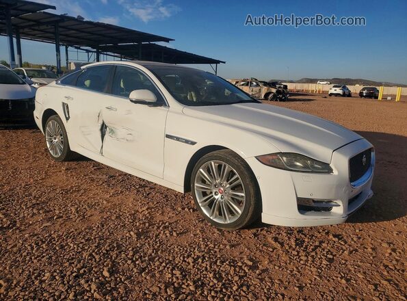 SAJWA1C76G8V93866 2016 JAGUAR XJ Белый Передняя правая четверть