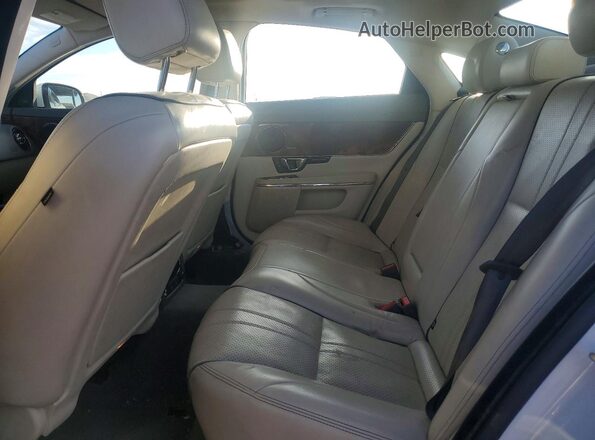 SAJWA1C76G8V93866 2016 JAGUAR XJ Белый Вид задних сидений
