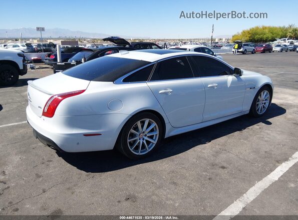SAJWA1C78G8W03023 2016 JAGUAR XJ White Rear right