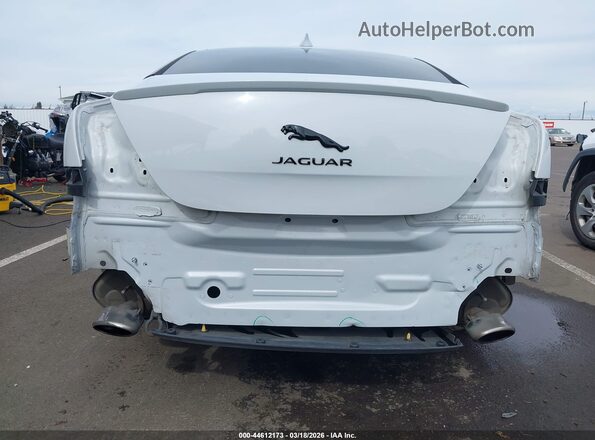 SAJWJ1CD1H8W07406 2017 JAGUAR XJ White Front view