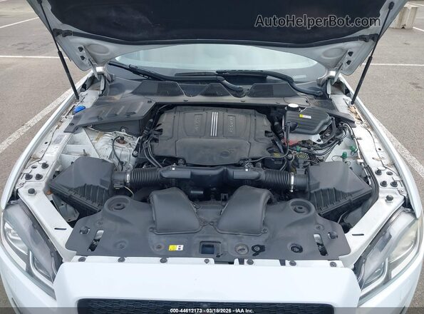 SAJWJ1CD1H8W07406 2017 JAGUAR XJ White Rear view