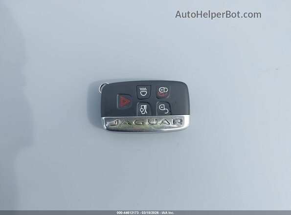 SAJWJ1CD1H8W07406 2017 JAGUAR XJ White Dashboard view