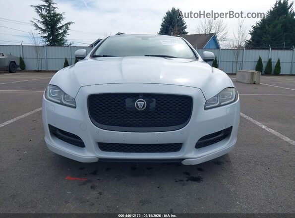 SAJWJ1CD1H8W07406 2017 JAGUAR XJ White Rear interior view