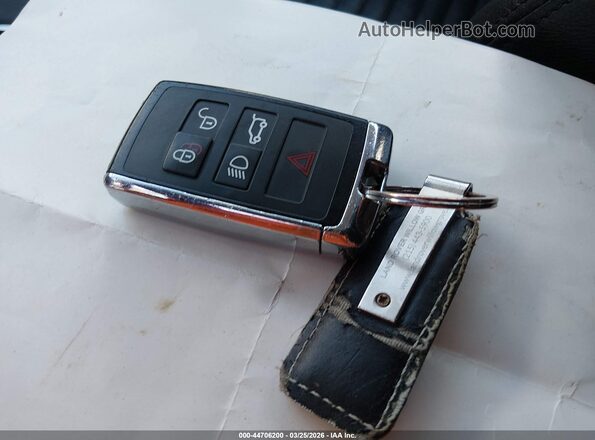 SALCJ2FX3LH835552 2020 LAND ROVER DISCOVERY SPORT White Առջևի վահանակի տեսք