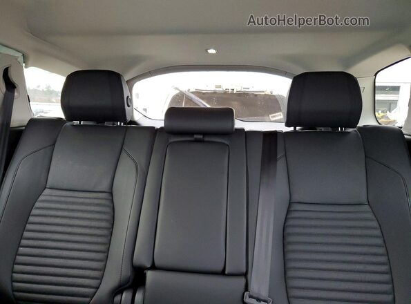 SALCJ2FX5RH350256 2024 LAND ROVER DISCOVERY White Rear seats view