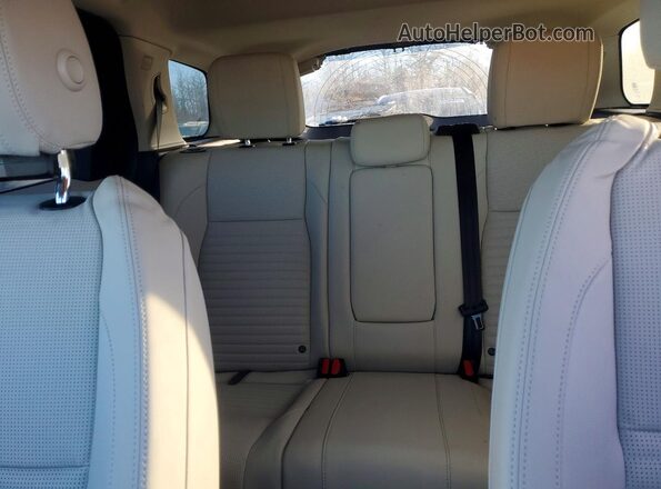 SALCJ2FX8RH339090 2024 LAND ROVER DISCOVERY Gray Հետևի նստատեղերի տեսք