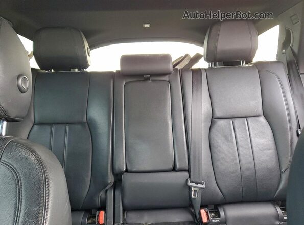 SALCP2FXXKH829504 2019 LAND ROVER DISCOVERY Red Widok tylnych siedzeń