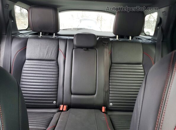 SALCT2FX1PH329640 2023 LAND ROVER DISCOVERY Red Rear seats view