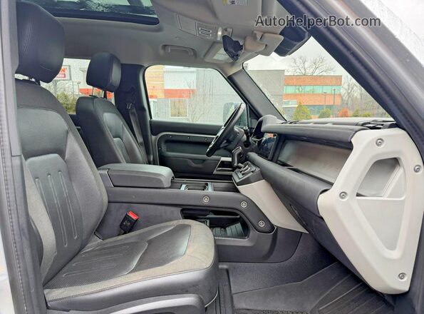 SALE17EUXL2017008 2020 LAND ROVER DEFENDER Silver Widok zestawu wskaźników