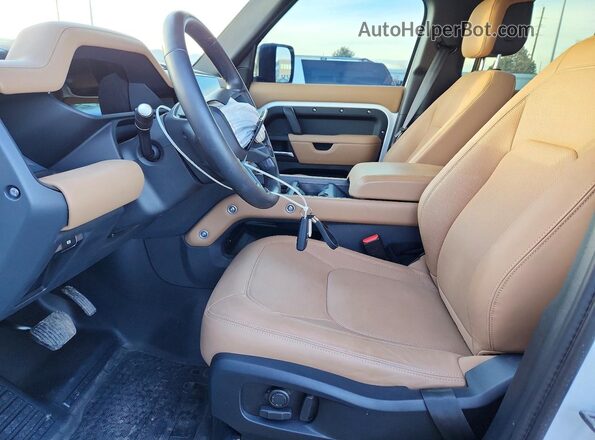 SALE27EU2S2400212 2025 LAND ROVER DEFENDER White Widok wnętrza z przodu
