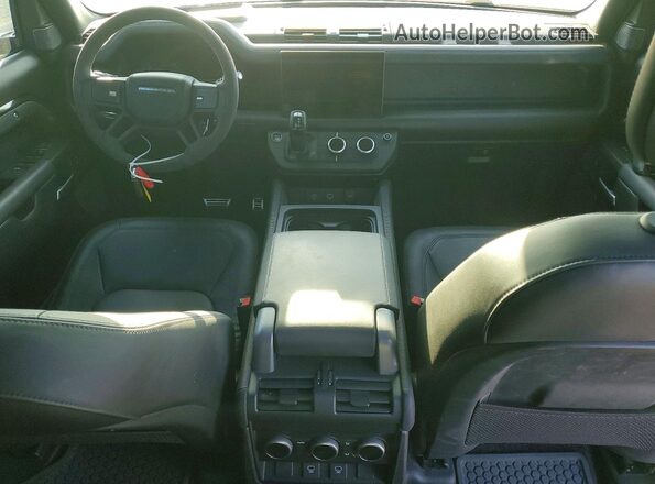 SALEBEEE2R2316267 2024 LAND ROVER DEFENDER Black Widok deski rozdzielczej