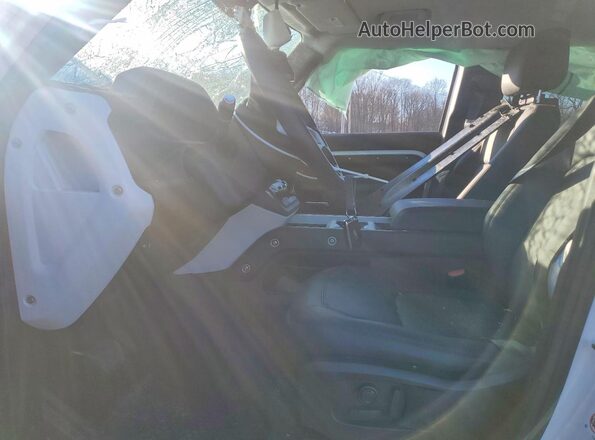 SALEJ7EX8T2484843 2026 LAND ROVER DEFENDER White Vista interior delantera