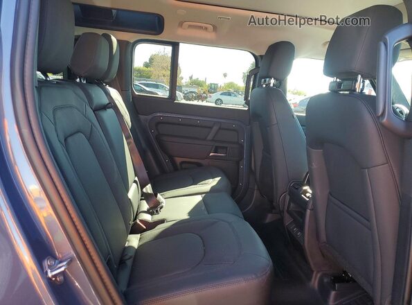 SALEJ7EX9S2382806 2025 LAND ROVER DEFENDER Blue Widok wnętrza z tyłu