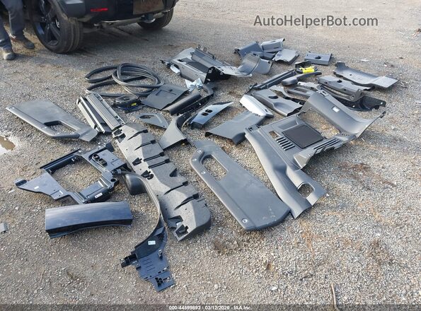 SALEJ7EXXT2482706 2026 LAND ROVER DEFENDER Gray 