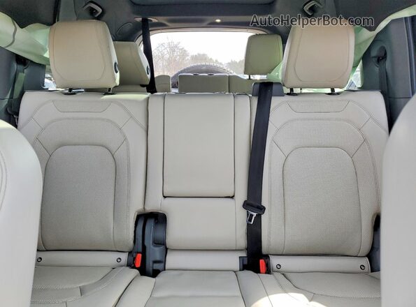 SALEPFEU6P2228558 2023 LAND ROVER DEFENDER Silver Вид задніх сидінь