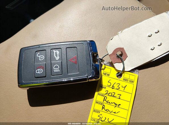 SALKP9FU4PA083223 2023 LAND ROVER RANGE ROVER Green Widok deski rozdzielczej