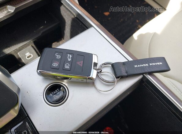 SALKPBE99SA277775 2025 LAND ROVER RANGE ROVER White Vista del salpicadero