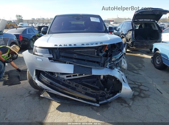 SALKPBFU7PA011536 2023 LAND ROVER RANGE ROVER Silver Widok wnętrza z tyłu