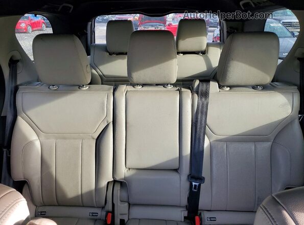 SALRGBBVXHA037322 2017 LAND ROVER DISCOVERY Tan Rear seats view