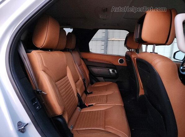 SALRHBBV0HA034992 2017 LAND ROVER DISCOVERY Белый Вид задней части салона