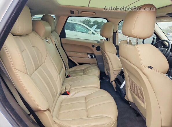SALWG2FK1HA690883 2017 LAND ROVER RANGE White Rear seats view