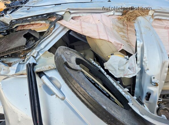 SALWG2SU2NA205993 2022 LAND ROVER RANGE Серебряный Вид задних сидений