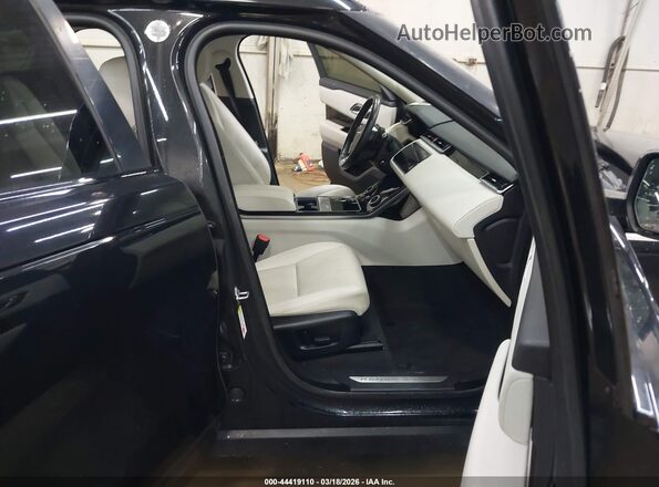 SALYB2FV7KA212427 2019 LAND ROVER RANGE ROVER VELAR Black Front interior view