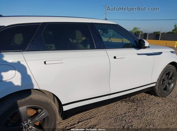 SALYB2RX3JA705470 2018 LAND ROVER RANGE ROVER VELAR White Вид задньої частини салону