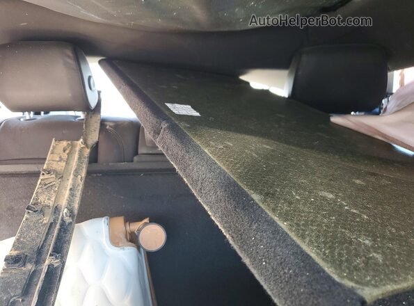 SALZJ2FX5RH247302 2024 LAND ROVER RANGE White Vista de los asientos traseros