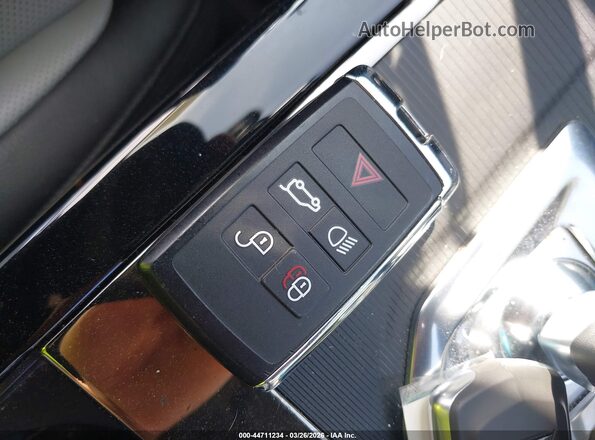 SALZT2FX7NH173420 2022 LAND ROVER RANGE ROVER EVOQUE Серый Вид панели приборов