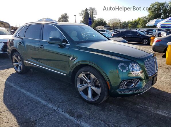 SJAAC2ZV0JC022698 2018 BENTLEY BENTAYGA Зеленый Передняя правая четверть