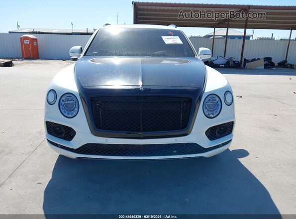 SJAAC2ZV6HC015460 2017 BENTLEY BENTAYGA White Vista frontal