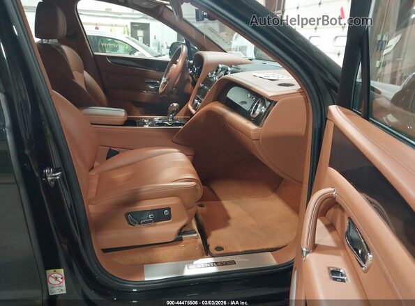 SJAAM2ZV7KC025290 2019 BENTLEY BENTAYGA Green წინა სალონის ხედი