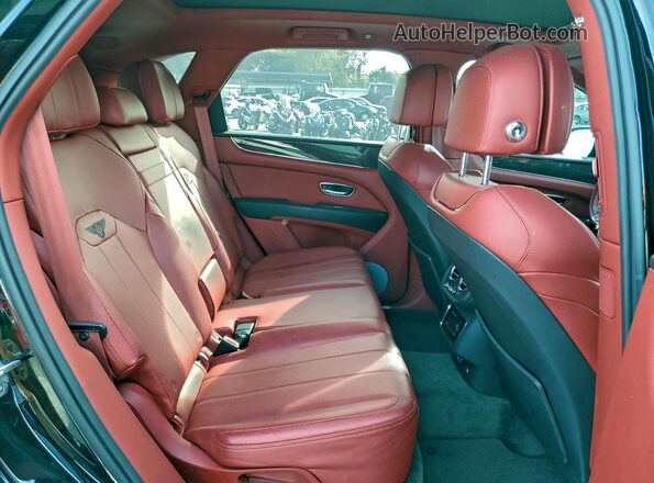 SJAAM2ZV9MC037511 2021 BENTLEY BENTAYGA Black Vista interior trasera
