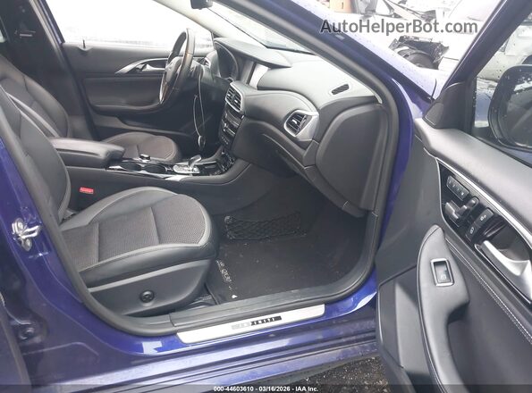 SJKCH5CP5KA010934 2019 INFINITI QX30 Blue Widok wnętrza z przodu