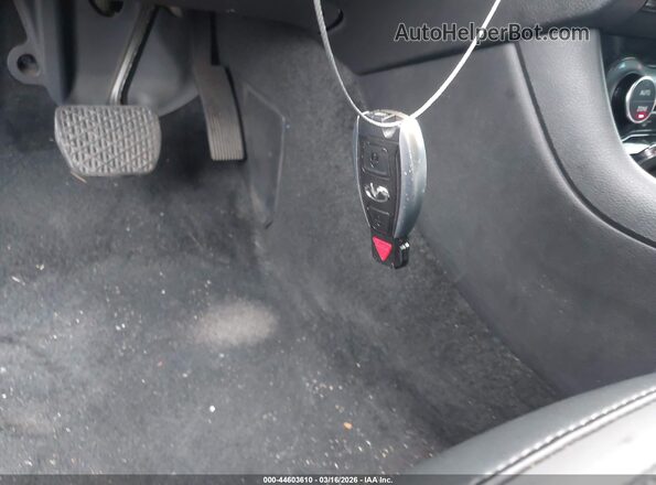 SJKCH5CP5KA010934 2019 INFINITI QX30 Blue Widok deski rozdzielczej