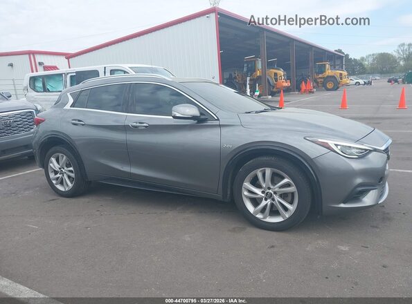 SJKCH5CPXKA008077 2019 INFINITI QX30 Silver Widok wnętrza z tyłu
