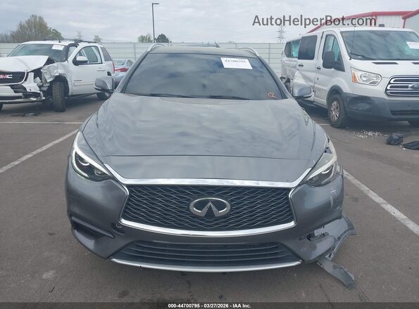 SJKCH5CPXKA008077 2019 INFINITI QX30 Silver Widok zestawu wskaźników