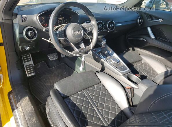 TRUC1AFVXG1011133 2016 AUDI TT Yellow Widok deski rozdzielczej