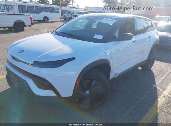 VCF1ZBU23PG003719 2023 FISKER OCEAN White Передня ліва чверть