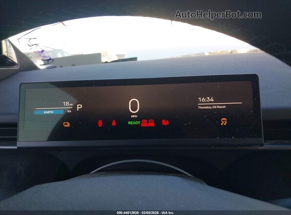 VCF1ZBU23PG003719 2023 FISKER OCEAN White Вид задніх сидінь