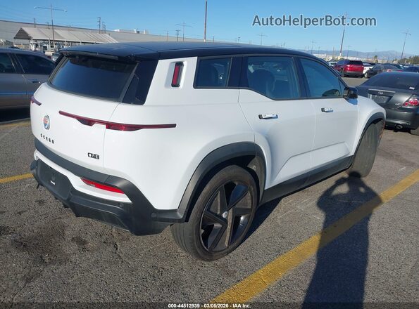 VCF1ZBU23PG003719 2023 FISKER OCEAN White Задня права чверть