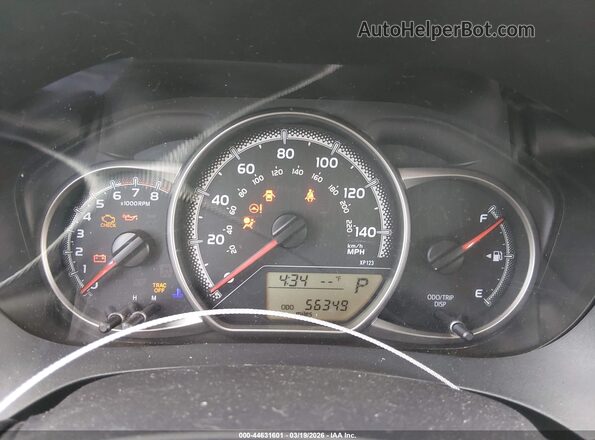 VNKJTUD33HA082696 2017 TOYOTA YARIS Red Հետևի նստատեղերի տեսք