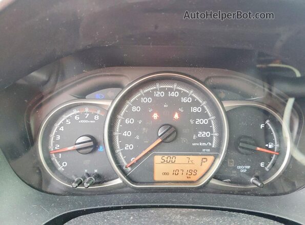VNKKTUD33GA062984 2016 TOYOTA YARIS Blue Widok zestawu wskaźników