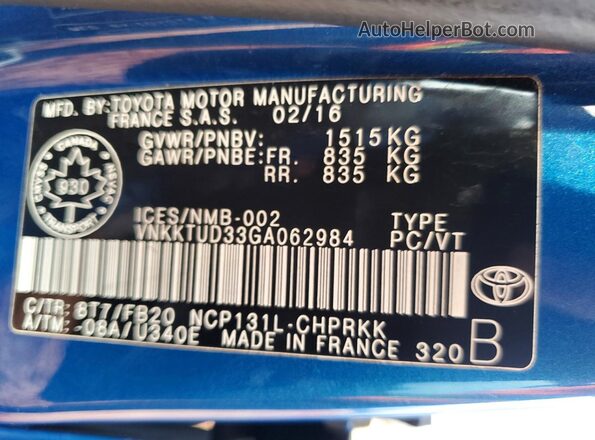 VNKKTUD33GA062984 2016 TOYOTA YARIS Blue Widok naklejki z numerem VIN