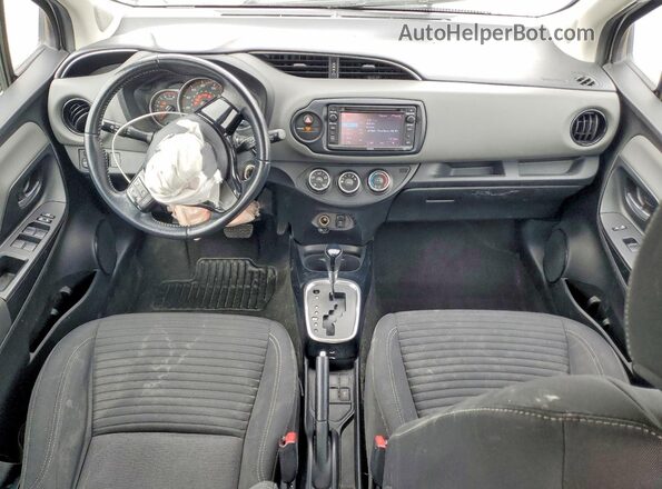 VNKKTUD38GA064097 2016 TOYOTA YARIS Silver Вид панелі приладів