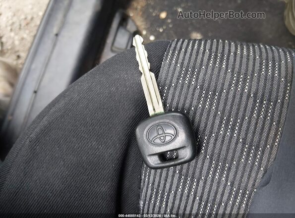 VNKKTUD38GA070157 2016 TOYOTA YARIS Gray Առջևի վահանակի տեսք