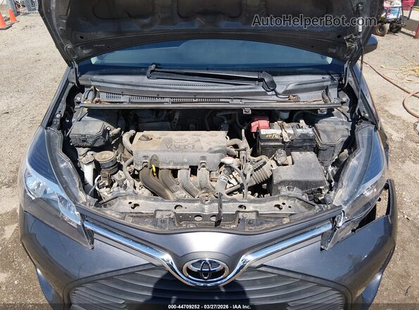 VNKKTUD38HA072704 2017 TOYOTA YARIS Gray Widok z tyłu