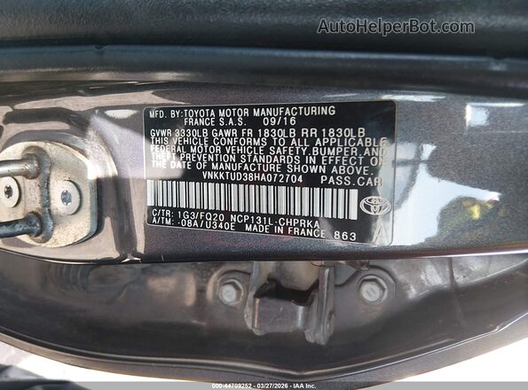 VNKKTUD38HA072704 2017 TOYOTA YARIS Gray Widok komory silnika